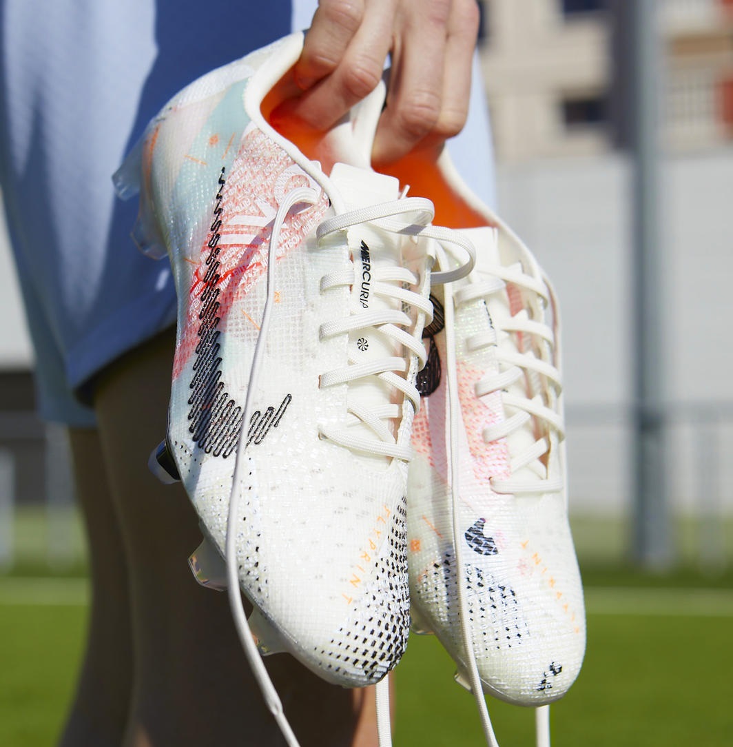 ブラック系 売れ筋 サッカースパイク25 シューズ サッカー フットサルブラック系 7 560 Laeknavaktin Is