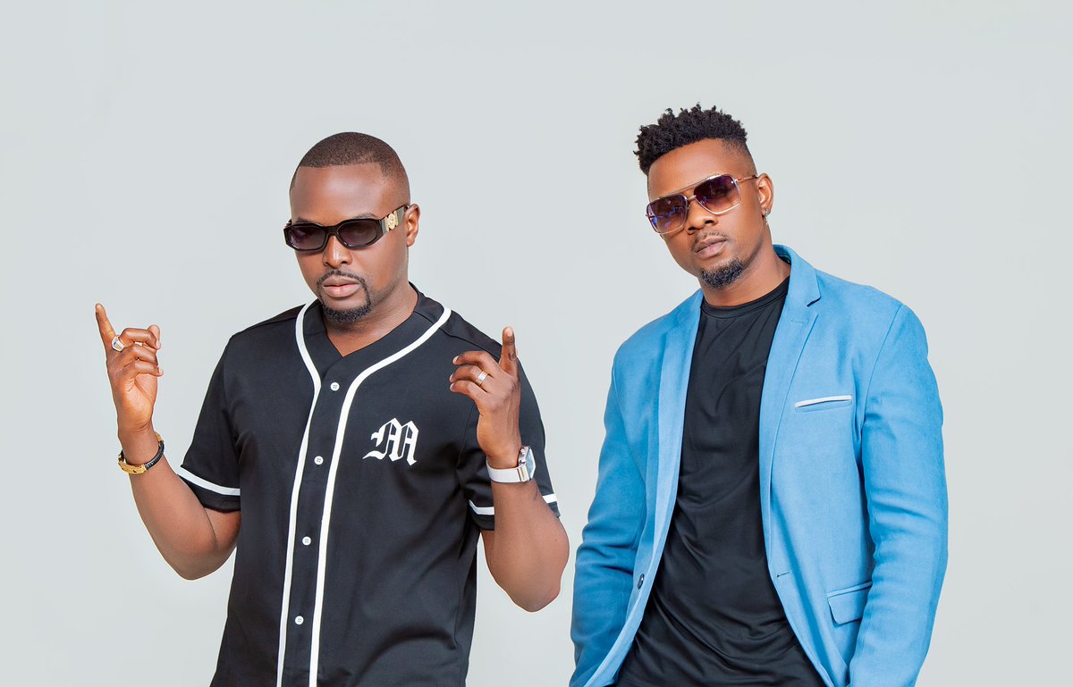 🐐🐐👑👑🇲🇼 Cc <a href="/PiksyPiksy/">Angozo</a>