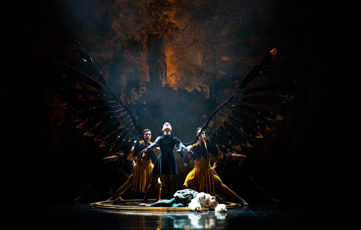 CinemaLiveInfo's tweet photo. We’re shining the spotlight on the incredible dancers of The @northernballet's Merlin -  In cinemas on April 24. Don’t miss this amazing performance. Get your tickets now! https://t.co/hMt7ytrLq1 https://t.co/hLYBoLekZg
