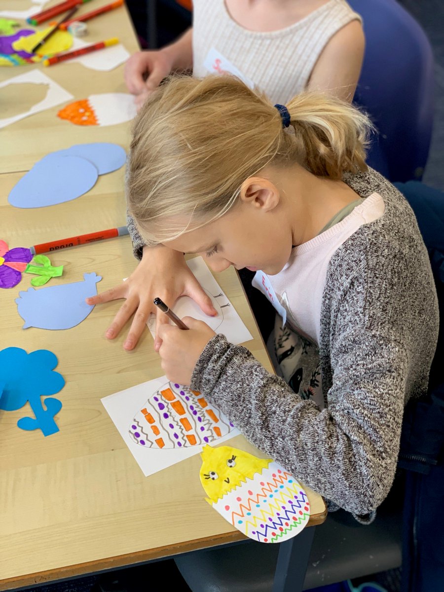 ActiveSchoolsSB's tweet photo. Time to get arty at Earlston! #EasterCamp #LiveBorders https://t.co/Fdy0KDlYM9