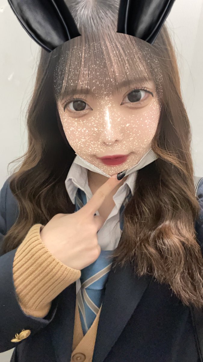 ongeeno_Twit's tweet photo. 1年生戻りたい戻りたい戻りたい(  •̥ ˍ •̥  )
でも今日お友達できた！これから楽しむべ！！ https://t.co/icSHHBL6Ne