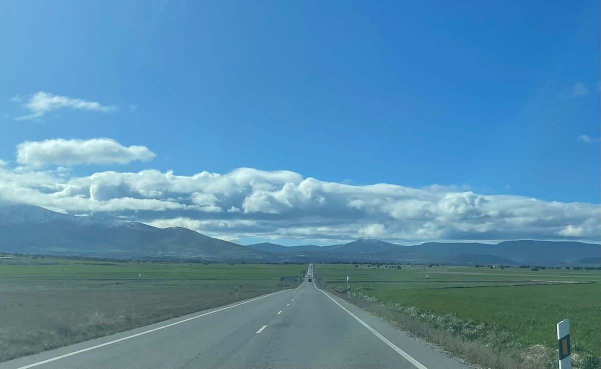 #IRMD2022 Hoy 7 de abril en el #DíaInternacionaldelaConservacióndeCarreteras reivindicamos la importancia de mantener nuestro patrimonio de #infraestructuras: conservar la #carretera para disfrutar del paisaje de forma segura y sostenible.