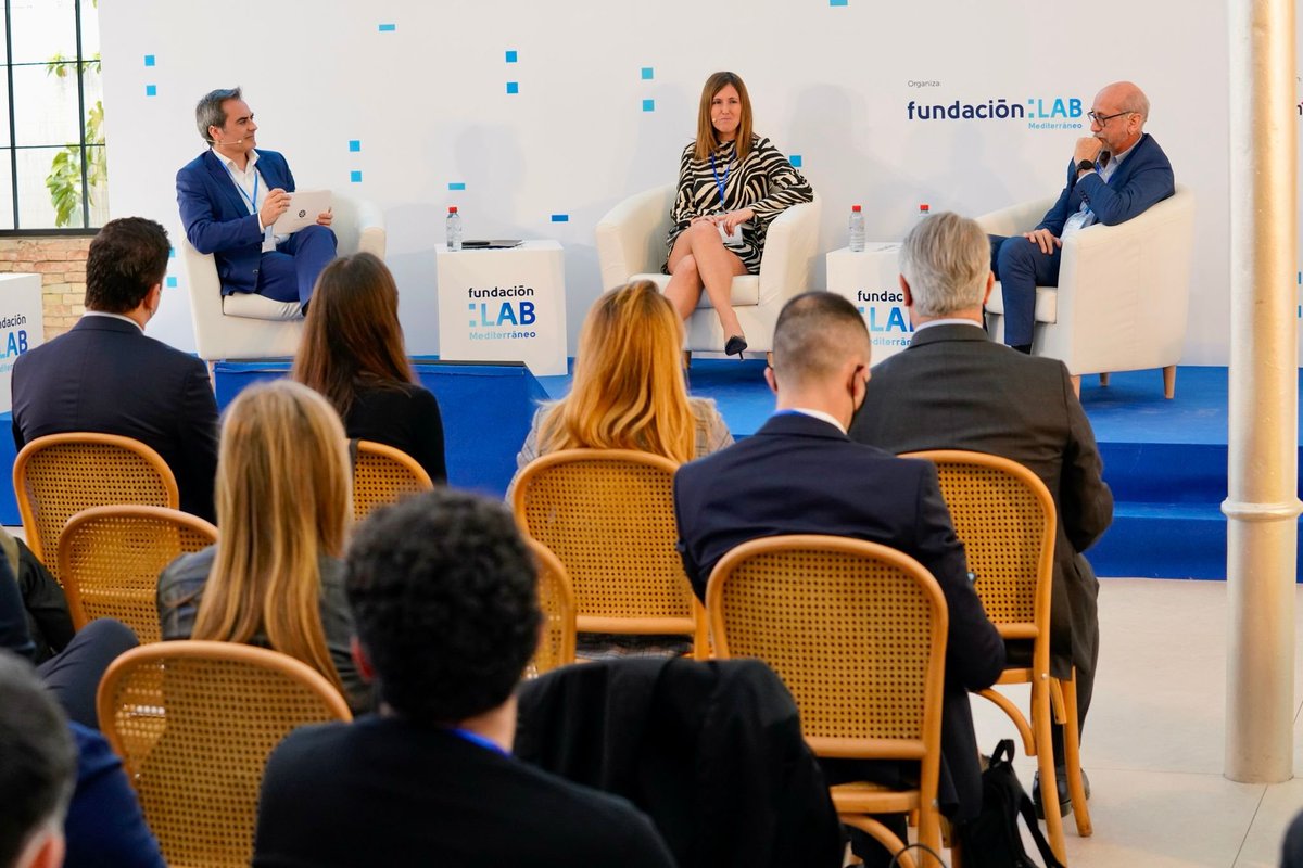 AVE (@avempresarios) on Twitter photo Unir ciencia y empresa, un reto que <a href="/FundacionLAB/">Fundación LAB Mediterráneo</a> <a href="/PremiosReiJaume/">Premios Rei Jaume I</a> y <a href="/GeneracioT/">Generació Talent GenT</a> tenemos en común.
Aspiramos a construir puentes y establecer sinergias entre investigadores y empresarios en jornadas como la de hoy.
#SociedadIlimitada #AVEmpresarios #somosdeacción Unir ciencia y empresa, un reto que <a href="/FundacionLAB/">Fundación LAB Mediterráneo</a> <a href="/PremiosReiJaume/">Premios Rei Jaume I</a> y <a href="/GeneracioT/">Generació Talent GenT</a> tenemos en común.
Aspiramos a construir puentes y establecer sinergias entre investigadores y empresarios en jornadas como la de hoy.
#SociedadIlimitada #AVEmpresarios #somosdeacción