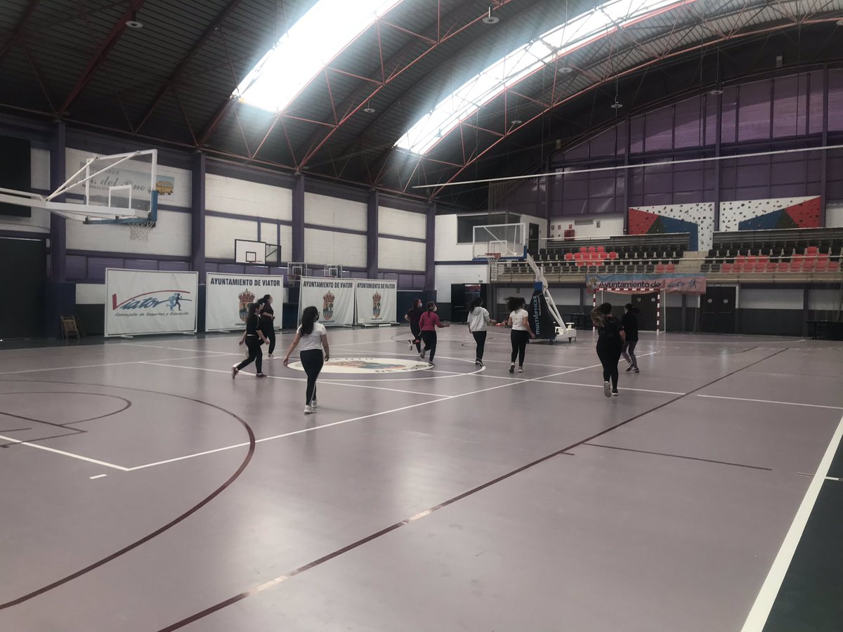 Jornada multideportiva en la <a href="/Viator_C_DXtiva/">ciudadeportivaviator</a> con el alumnado de 4 de ESO del IES TORRESERENA <a href="/Viatoraldia/">Ayuntamiento de Viator</a>