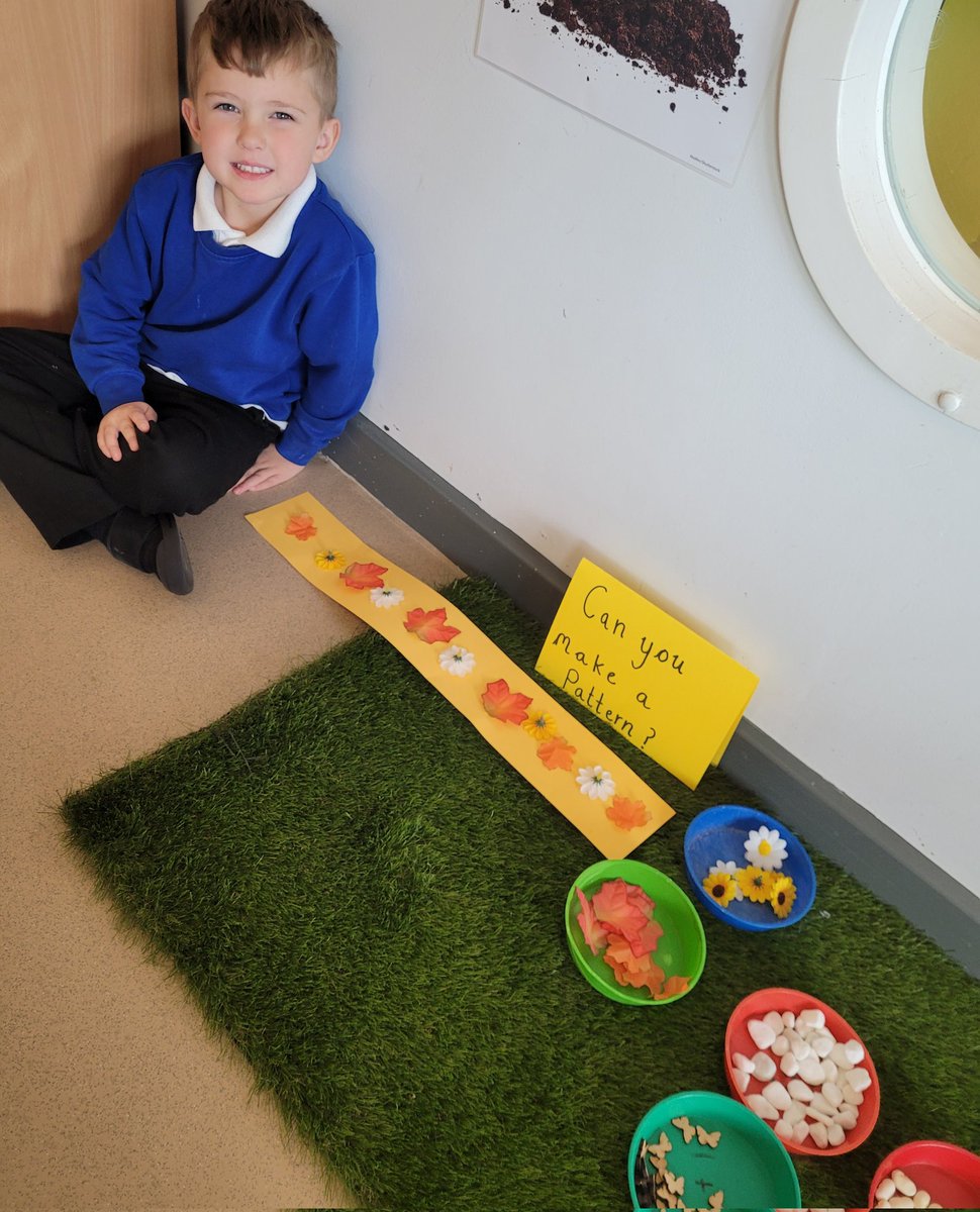 francisaskew's tweet photo. Lenny made a wonderful repeating pattern today. #EYFS #FAPSmaths https://t.co/CqhKZ0C5oQ