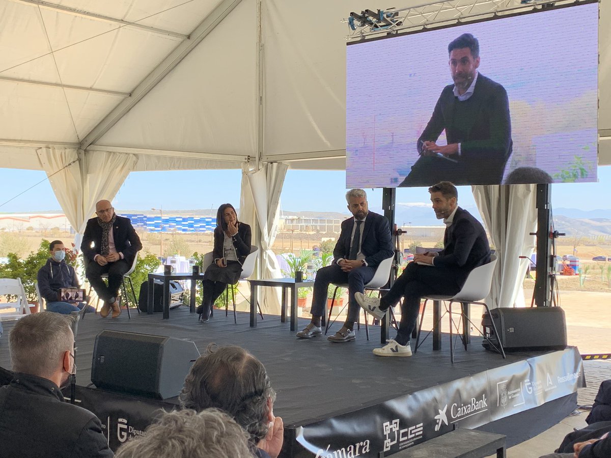 ⚫ #GranadaConectada | Termina este quinto foro con la conclusión de <a href="/jjyelamo/">José Yélamo</a>

🗣️ "Como gaditano, es envidiable lo que estáis haciendo en #Granada. En el debe quedan las infraestructuras, pero hay condiciones y compromiso de unidad"

¡Gracias a todos los que lo habéis seguido!