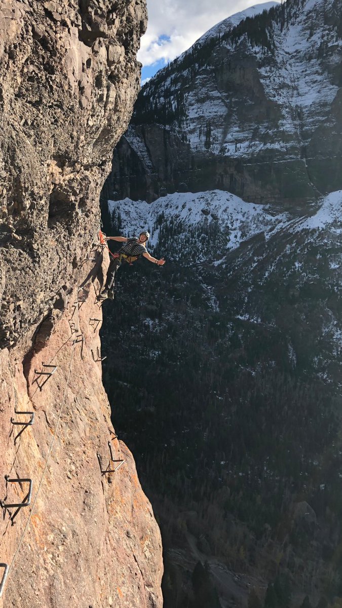 akaso_official's tweet photo. "I love the feeling of touching the rock, the feeling of my body going up the rock."-Alex Honnold.
This is how the #rockclimbing motivate people to a new height. 🙌 
.
.
Awesome 📸 from @Alecfinke W/ AKASO V50 Elite.

#akaso #actioncam #shotonakaso #climbing #explorethemountains https://t.co/9hykJ0Blml