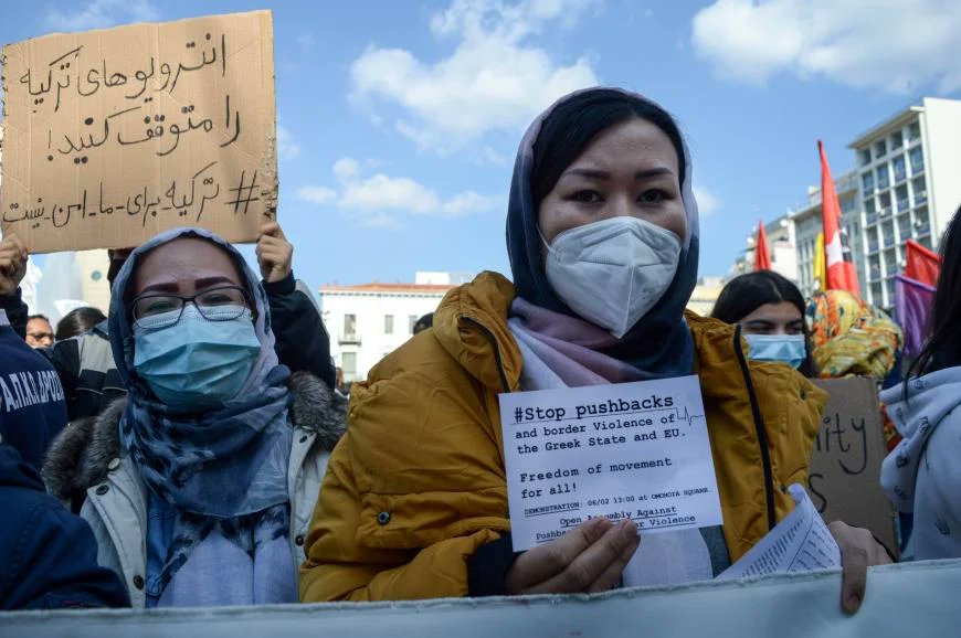 Benjamin_P_Ward's tweet photo. To hide responsibility for illegal asylum seeker pushbacks, Greek authorities are enlisting other migrants to carry them out, @HRW research finds. Legal enforcement action by the EU is needed to curb this abusive practice. 
https://t.co/QVgSIaxWmu https://t.co/rh4cgm6Aij