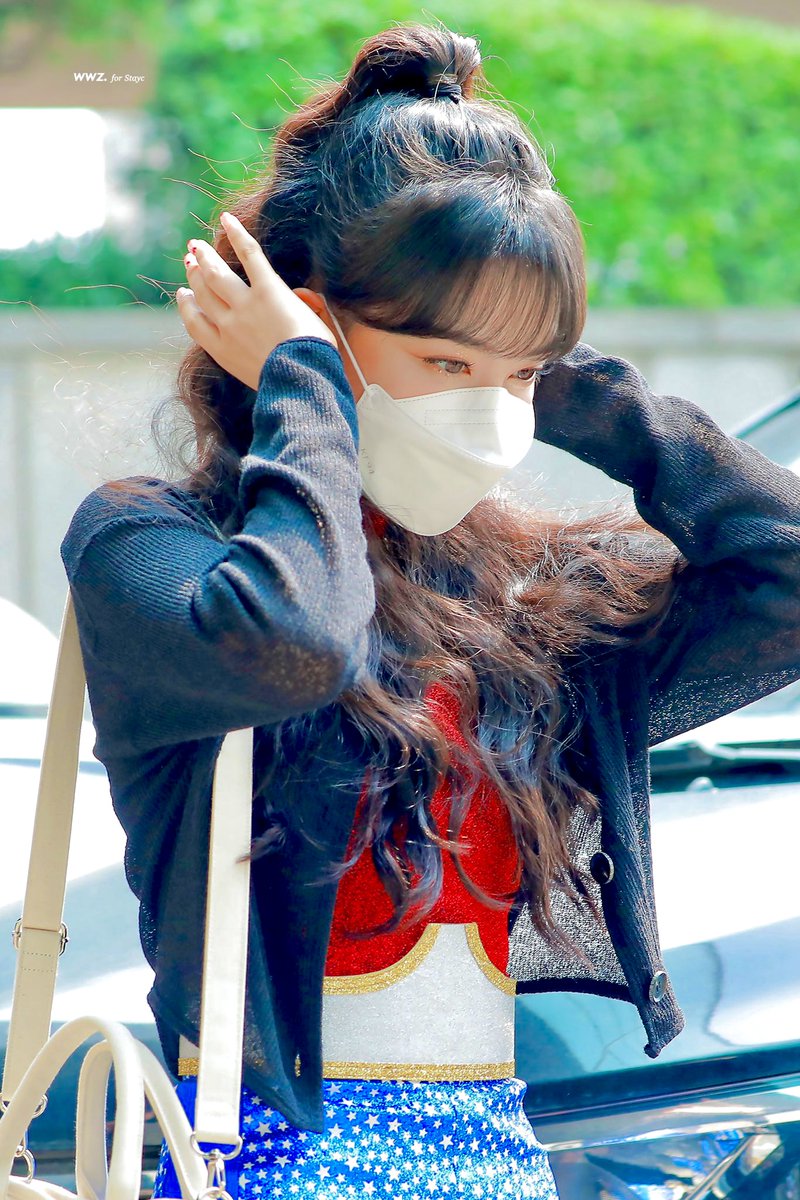 ً (@yoonsloop) on Twitter photo 