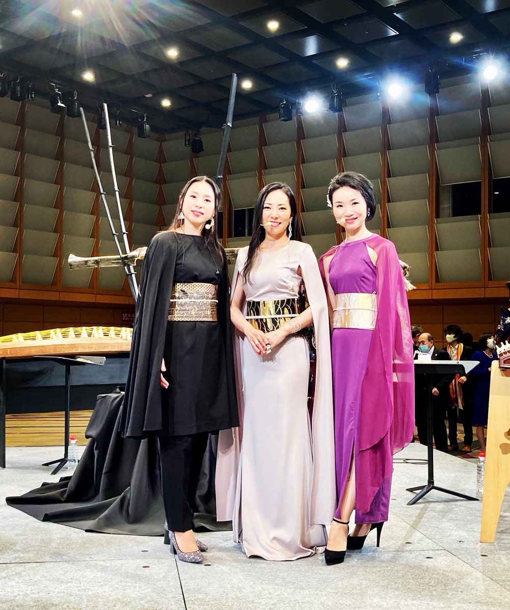 WagakkiUnit_Rin's tweet photo. April 7 marks the anniversary of Rin's debut ✨✨.We would like to thank everyone who has always supported Rin'.We hope you will continue to support Rin'!
#WagakkiUnitRin
#Wagakki
#Koto
#17stringKoto
#Shakuhachi
#Biwa
#Japan
#JapanCulture
#Jpop
#instrumental https://t.co/lmVjHG2xVz