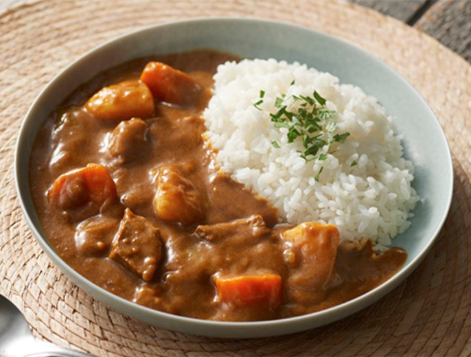 GeongangA's tweet photo. 만화 <심야식당>에도 나올 정도로 하룻밤 재운 카레가 맛있다는 건 거의 정설이 되었는데요, 요즘처럼 날이 따뜻해진 봄날에 카레를 그대로 실온에 두면 식중독에 걸릴 수 있습니다. 카레는 클로스트리움 퍼프리젠스, 흔히 웰치균이나 가스괴저균으로 부르는 균이 번식하기 좋은 환경을 제공합니다. https://t.co/3wz5D1RB0i