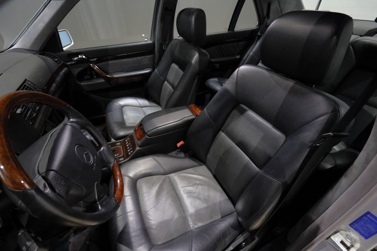 REALSOURCE2004's tweet photo. USED: AMG S600L 7.0 V12 7050cc year1998

This car was sold at a authorized dealer in Japan. This isn’t an accident car. If you want this car, please contact us by DM. Please also consult us about shipping overseas.

#SELLCAR #AMG

↓more Pics↓
https://t.co/H2dwICTZES https://t.co/xEXW7vihE4