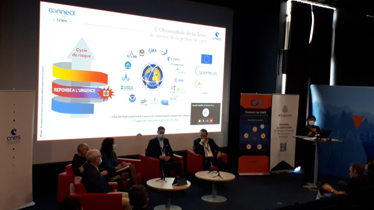 Connect by CNES tweet media