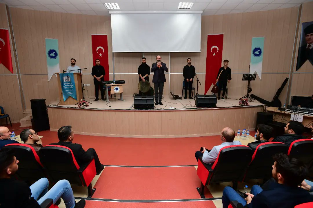 dusmedtop1's tweet photo. Düşünce ve Medeniyet Topluluğu 🌐💙
@ebsvan2 #van #dengbej https://t.co/1bLzXEkRkS
