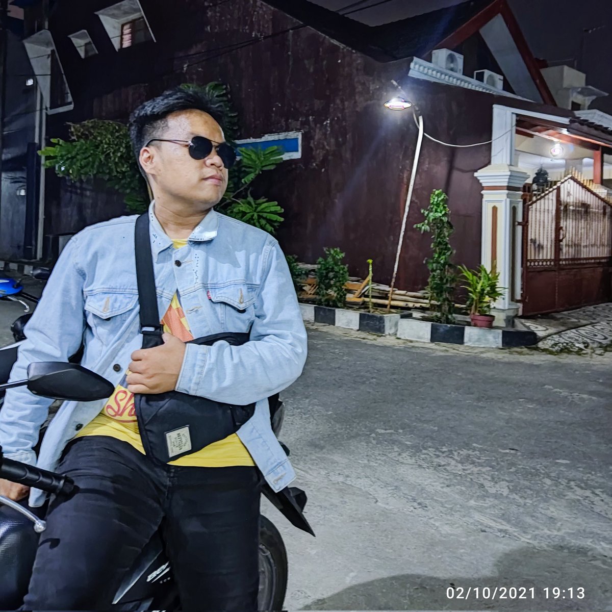 SeekerNeoQuotes's tweet photo. #FotoProfilBaru https://t.co/n0VeiRUyHf