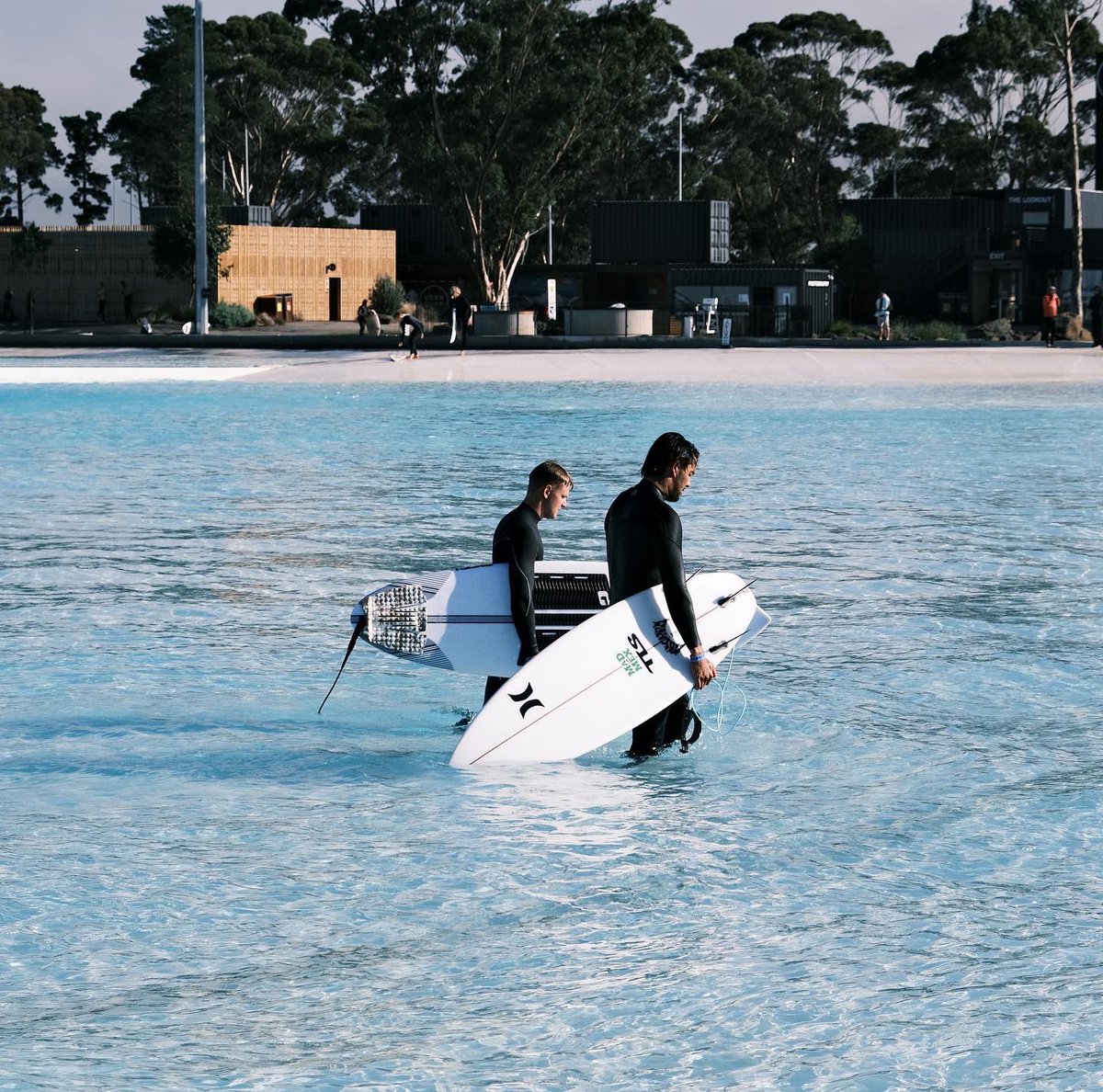 SchumacherMick's tweet photo. Surf’s up! Thank you so much for a great morning Connor and Isabella 🤙 @wsl https://t.co/S5kZVgXHdN