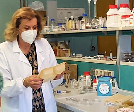 unisiena's tweet image. 📣10/4. Su #SkyNature si parla del progetto di ricerca dell’#Università di #Siena "#Fish4Fish”.
📌H. 21.30, nel corso del programma “Effetto Terra”.
Il progetto è coordinato dalla prof.ssa #RebeccaPogni, del dipartimento di eccellenza @DBCF_Unisi.
👉bit.ly/3KjbjOV