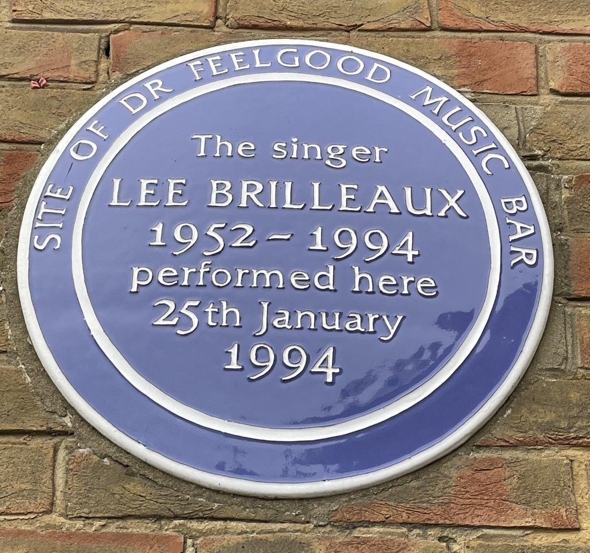 StephenFoz's tweet photo. Remembering the ultimate frontman on this the anniversary of his passing. Coming soon, a two part 70th birthday special by #RayClark on @BBCEssex. #DrFeelgood #KingCanvey https://t.co/VBQdnInNJY