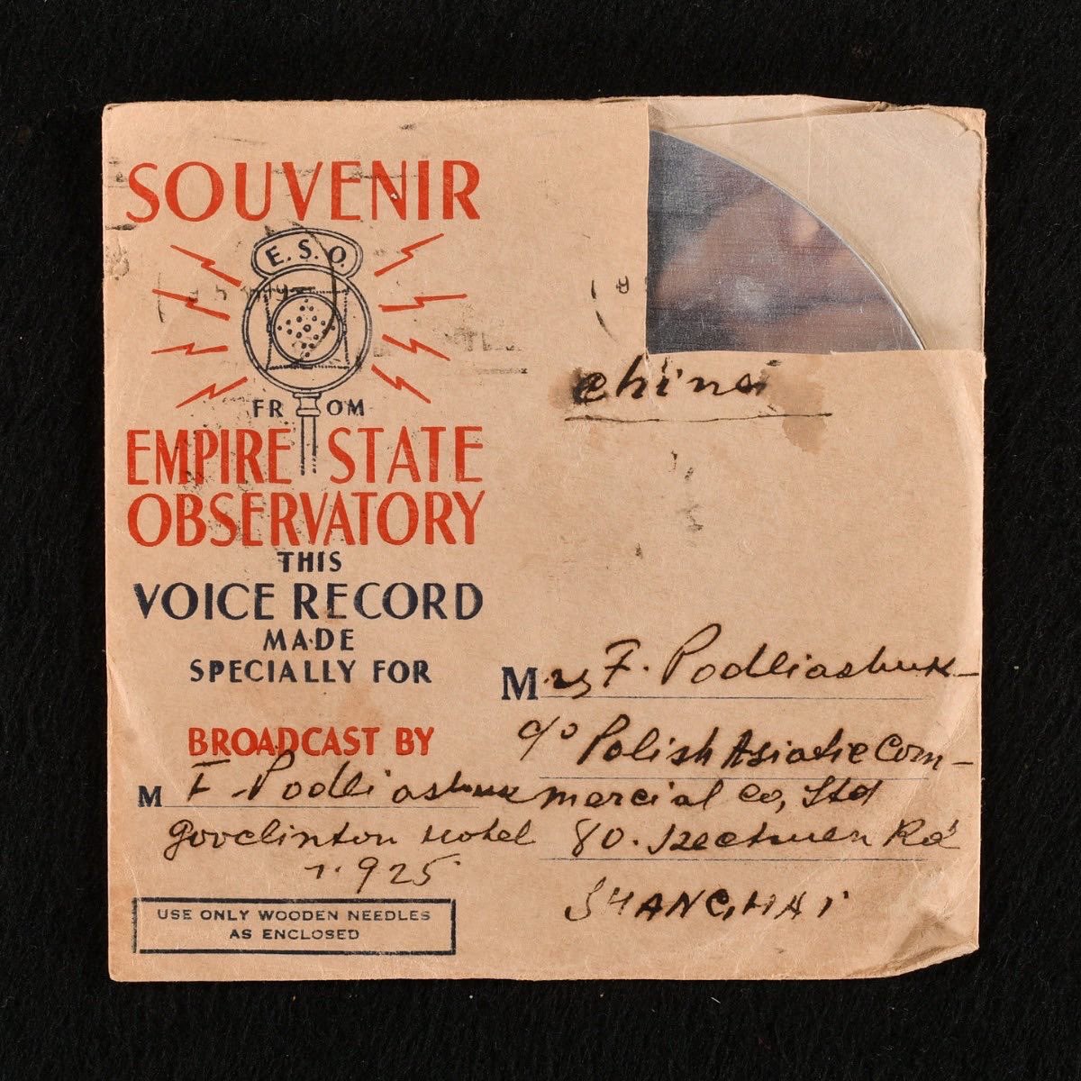 Rookebooks's tweet photo. Currently available on our website is this incredibly unusual voice recording souvenir from the Empire State Observatory, on an aluminium disc phonograph record.

https://t.co/YvL33ThEkw https://t.co/I9iLaFz4ZB