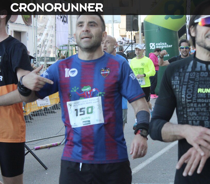 RanningClub's tweet photo. Cada vez viene mejor el clima para calzarse las zapatillas ☀️ y así lo empiezan a aprovechar nuestros Ranners 🐸 Un ejemplo de ello fue su participación en el XXII Gran Fons de Puçol del pasado sábado 👏🏻 ¡Enhorabuena, cracks!♥️💙
#SoyRanner https://t.co/0kMYMFTITY
