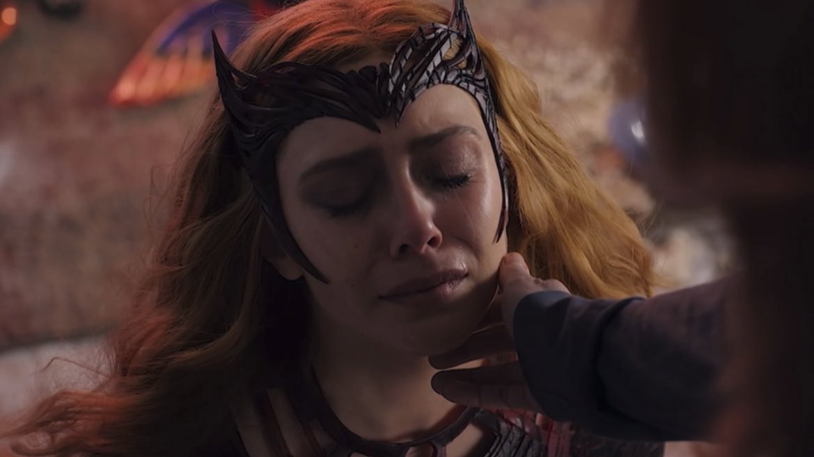 hannaeeliz's tweet photo. when kevin feige said they’re making multiverse of madness a horror movie he was actually talking about how wanda’s life is a real life horror movie https://t.co/9NzDq6AHcw