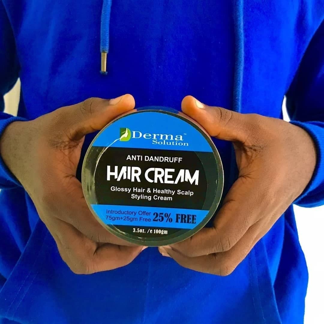 DermaSolutiongh's tweet photo. •Dandruff 
•itchy scalp 
•Scalp psoriasis 
•Breaking Hair 

Best solution  💯 effective 

DM or Call 0205773069 

Kindly Retweet 🙏 

#Dermasolution 
#BawumiaSpeaks #GhBevAwards21
#OnGod #KandaHighway  Sammy Gyamfi https://t.co/W5UNNrhiRT