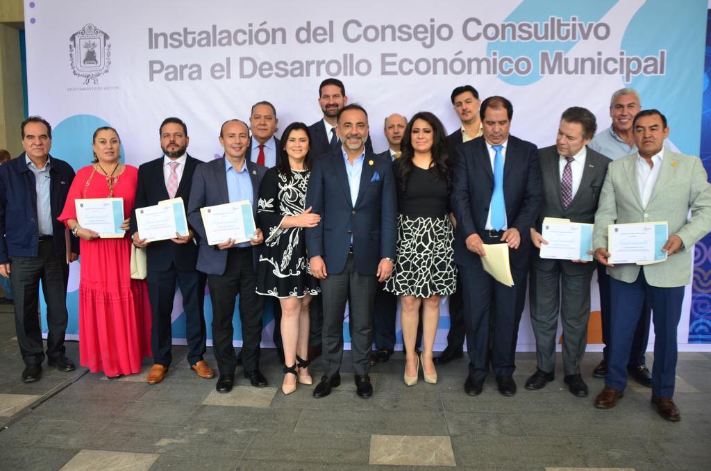 Tome protesta como vocal del Consejo Consultivo de Desarrollo Económico de Metepec. <a href="/FerFlores_Emp/">Fernando Flores Fernández</a>  <a href="/MetepecGobierno/">Ayuntamiento de Metepec</a>