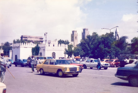 A F R E A D A // stories from home (@afreada) on Twitter photo Like many across the African diaspora, <a href="/SaraJabril/">Sara Jabril</a> holds the untold stories of her homeland close to her heart. Now she's highlighting the beauty of Somalia through her family's vintage photography. 🇸🇴
travelnoire.com/meet-sara-jabr… Like many across the African diaspora, <a href="/SaraJabril/">Sara Jabril</a> holds the untold stories of her homeland close to her heart. Now she's highlighting the beauty of Somalia through her family's vintage photography. 🇸🇴
travelnoire.com/meet-sara-jabr…