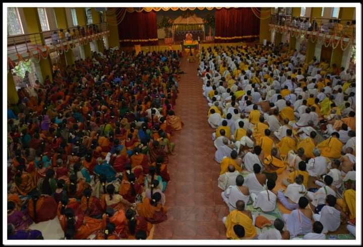AmruthaBhatTP's tweet photo. ರಾಮಾಯಣದಲ್ಲಿ ಉಲ್ಲೇಖಿತವಾಗಿರುವ ಹನುಮಾನ್ ಜನ್ಮಭೂಮಿಯ ಅನ್ವೇಷಣೆ. ಸಮಗ್ರ ಅಭಿವೃದ್ಧಿಗೆ ನಿರ್ಧಾರ.ಜನಭವನ, ಜಯಗುರು, ರಾಘವೇಶ್ವರ ಸಭಾಭವನಗಳ ನಿರ್ಮಾಣ.
#YogaPattabhisheka https://t.co/QHj1WoY2VV