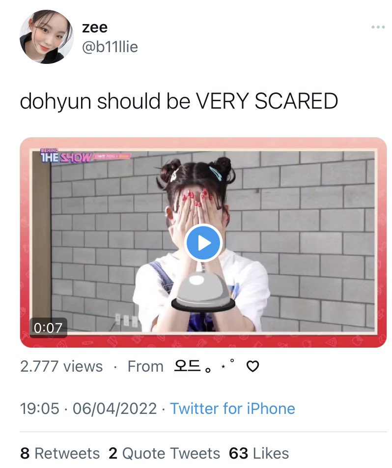 tsukiuIt's tweet photo. this interaction is taking me out https://t.co/8gLESNhUMe