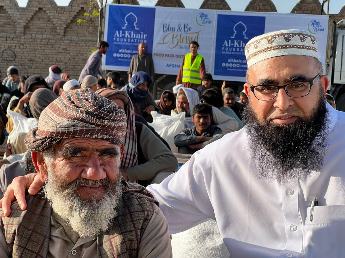 AlKhairUK's tweet photo. Our AKF Team alongside Imam Qasim, are in #Afghanistan.

Did you know...? 
#Yemen imports almost all its food and essential commodities.

visit: https://t.co/IAKLUupHMN call: 03000 999 786

#ramadankhair4all #fooddistribution #food #blessandbeblessed #alkhair #vulnerable https://t.co/LR6o2LnUMK
