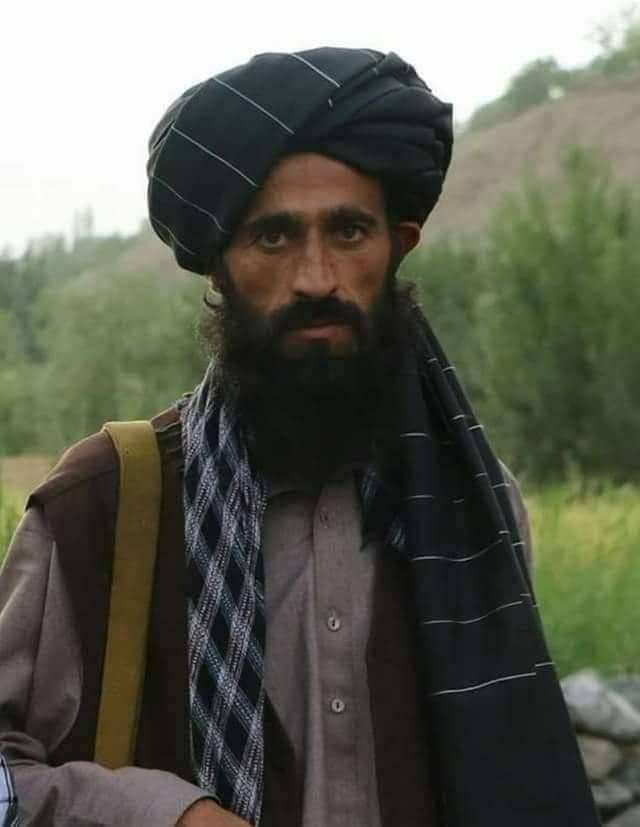 Zekrullahsediqi's tweet photo. #تازه 
این تصویر مولوی عبادالله یکی از فرماندهان ط.البان در والسوالی خوست ولایت بغلان میباشد؛ که با ۱۲۰ نفر از افرادش به جبهه مقاومت پیوسته است.
او علت این کارش را موجودیت تعصبات قومی، انحصار قدرت و فساد در نظام امارت ت.البانی گفته است.
ریتویت تا همه آگاه شوند. https://t.co/2b5lxJEML0