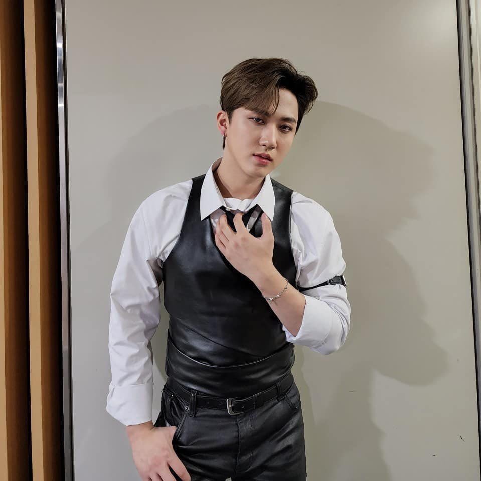 ͏͏
͏ ͏
                Jayden Matthew Mason.
                — csc fc. fil/eng
                — mirrored lit. strictly ic.
                — from @hnnhaven's au 
                             "Heaven"

                  ♡ | ↻  to be mutuals.