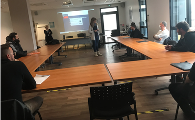 DuchampMichel1's tweet photo. ▶️#AvecPoleEmploi Romans
👉Information collective des métiers de l'industrie
Découverte des métiers et des différents secteurs
#TousMobilsés l'industrie 1 secteur en tension qui recrute ❗️❗️Visite d'entreprise vendredi 08/04 à suivre
@UIMM26_07 @poleemploi_ara @pole_emploi2607 https://t.co/vybN4DGDNi