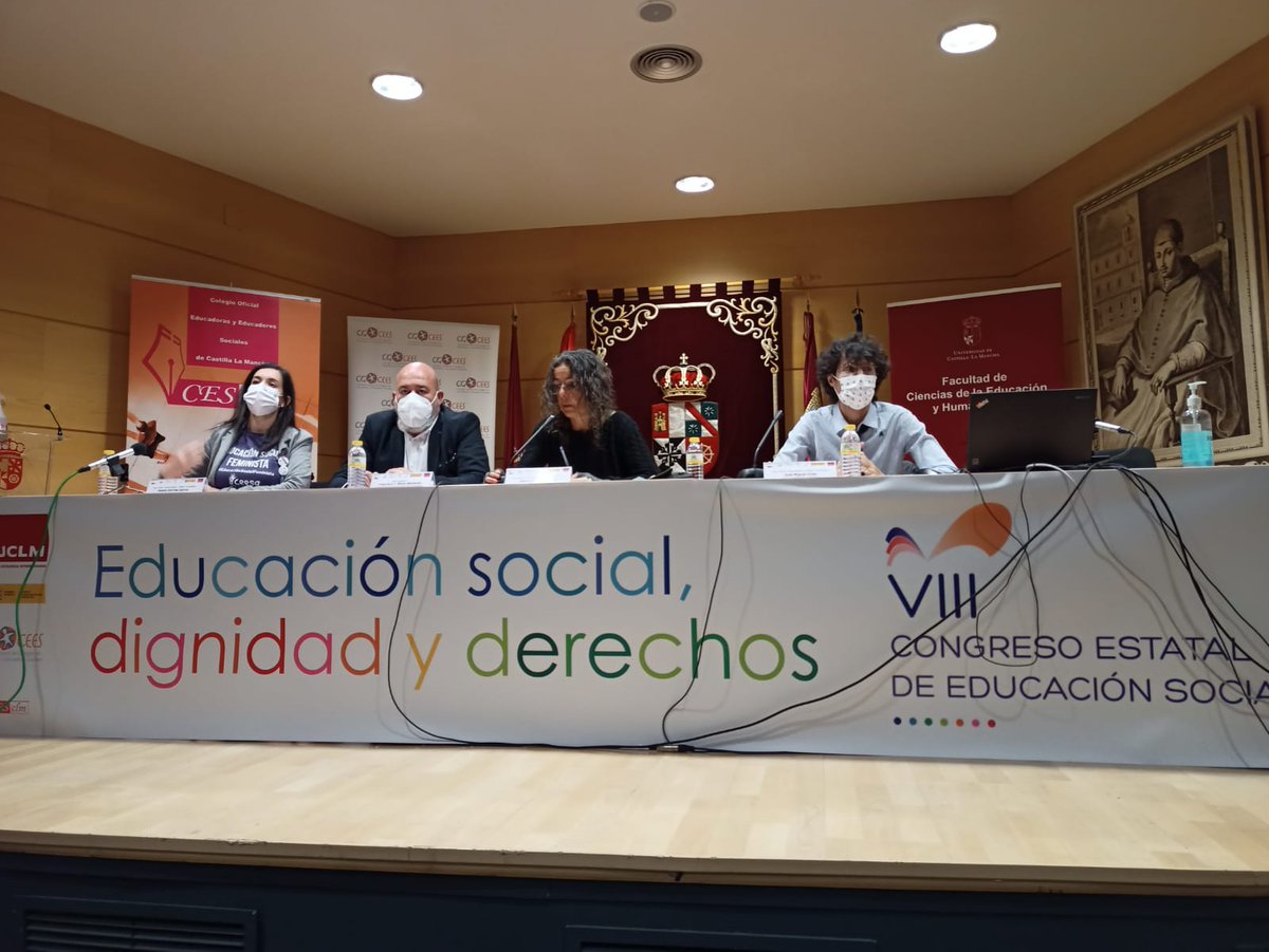cesclm_es's tweet photo. Después de un breve descanso continuamos con la celebración del VIII Congreso Estatal de Educación Social con la Mesa "Reconocimiento y Respeto a las personas"
#8congresoeduso
#8congresojornadacuenca
#cesclm https://t.co/ahXU2MBDtz