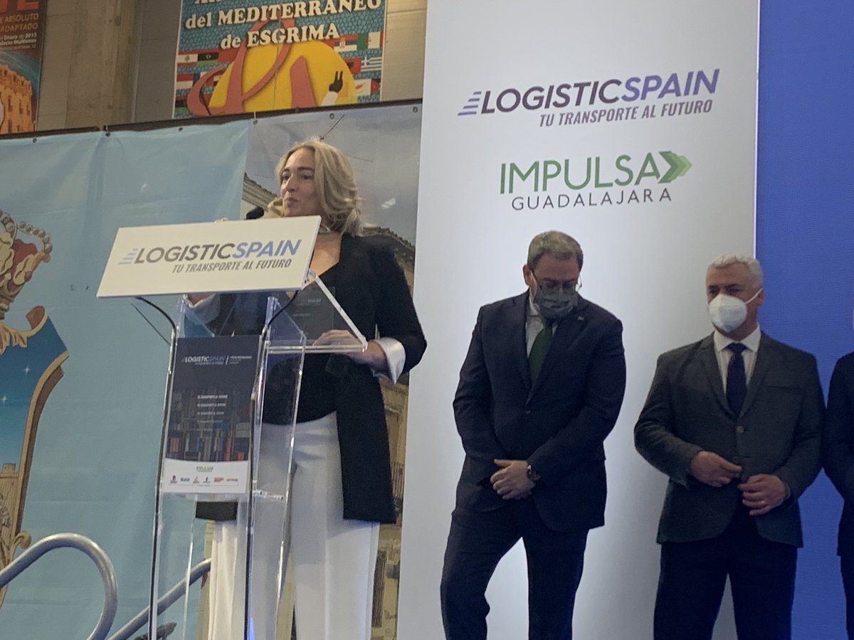 usyncro's tweet photo. Cristina Martín recoge #Premio #LogisticsSpain y nos anima a perderle el miedo a la #tecnología
Desde #Usyncro acercamos el uso de #blockchain a todos los actores de la #CadenadeSuministro buscando #digitalización,#colaboración y #sostenibilidad
Gracias! #logisticswithnolimits https://t.co/Qo37wy17RH