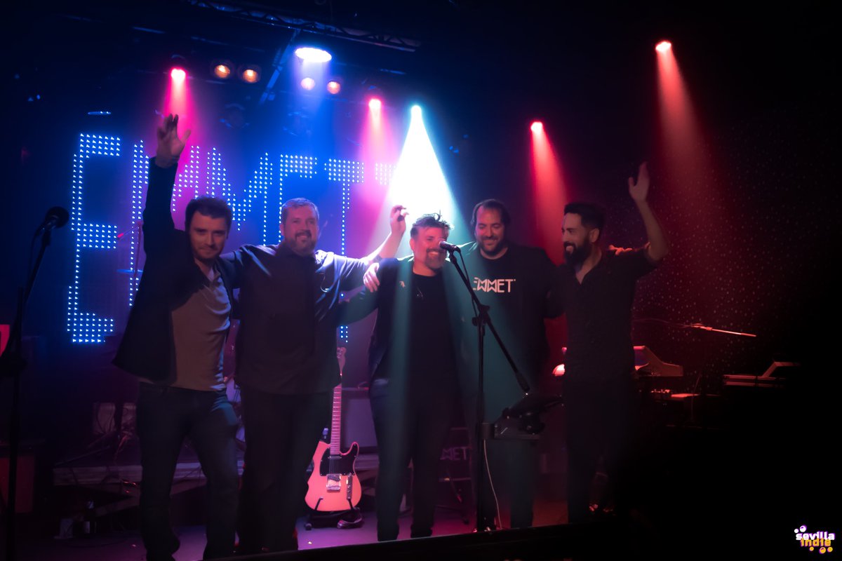 💥🤘 Os dejamos las fotazas que Dani Gata de <a href="/SevillaIndie/">Sevilla Indie</a> hizo el pasado domingo en nuestro concierto de la Sala Even 

sevillaindie.es/fotos/emmett-y…

 💜 Gracias Dani ⚡