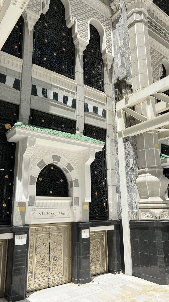 naimdanielx's tweet photo. Makkah from my pov. https://t.co/WnW27tTxCo