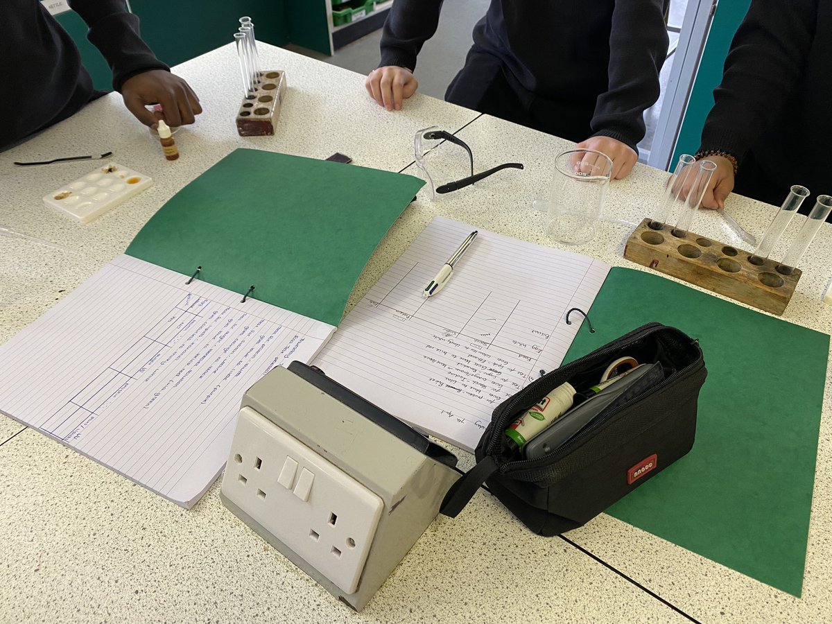 misstcwoods's tweet photo. I’m going to miss my year 11’s much. I look forward to teaching them every lesson!! Food test practical today getting ready for GCSEs reinforcing what we already know. #requiredprac #foodtests @PRS_Science https://t.co/mcST1nsISC