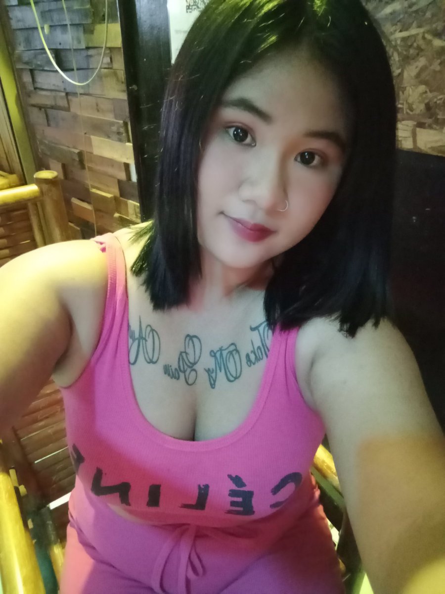 OnlyDianaHanifa's tweet photo. Sesekali keluar gapapa lah😊 https://t.co/IBz87GWPbG