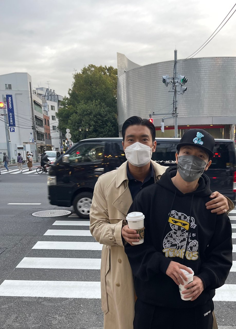 Davidsiwonchoi Eth 僕たちはかっこよく年をとろう ウニョクは最初から大変そうだと思ってるからここにいないんだよね そうなんだよね T Co Kjclgnrsj1 Twitter