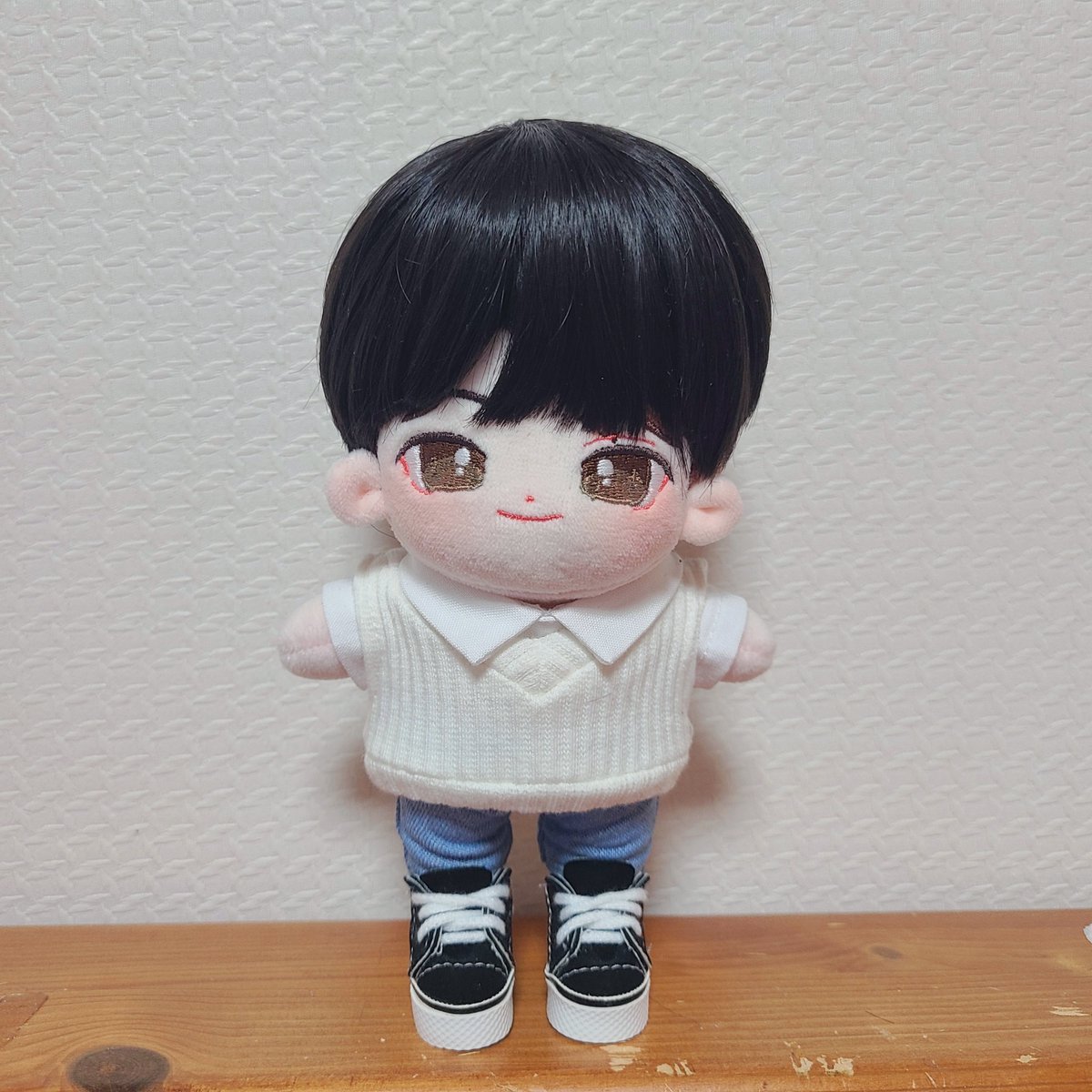 DdooBaek's tweet photo. 늘 같은 장소 같은 각도🤣
슈크림님 덕분에 단벌신사 탈출한 원이🤍
@ohbaekchou https://t.co/TOmwFiNOFc