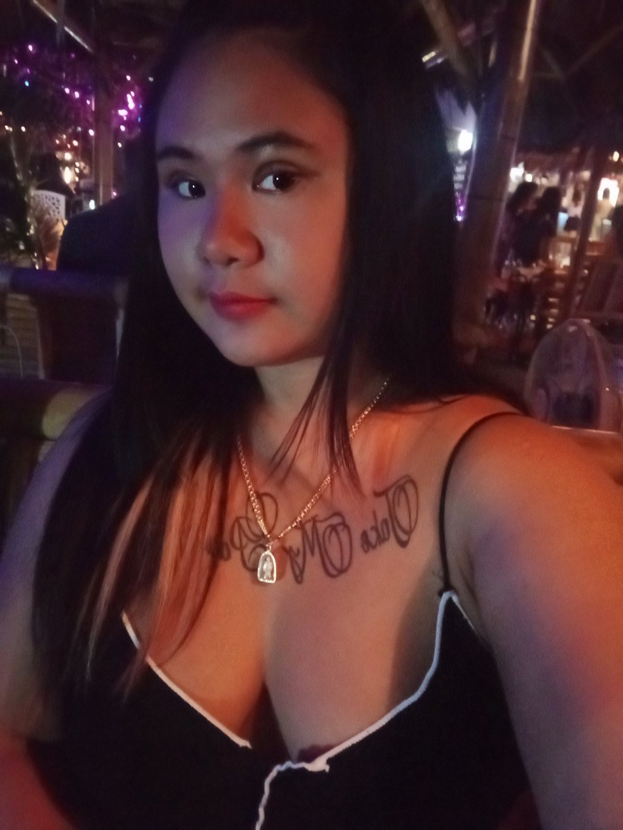 OnlyDianaHanifa's tweet photo. Mode nongkrong https://t.co/WiIxIE00Mc