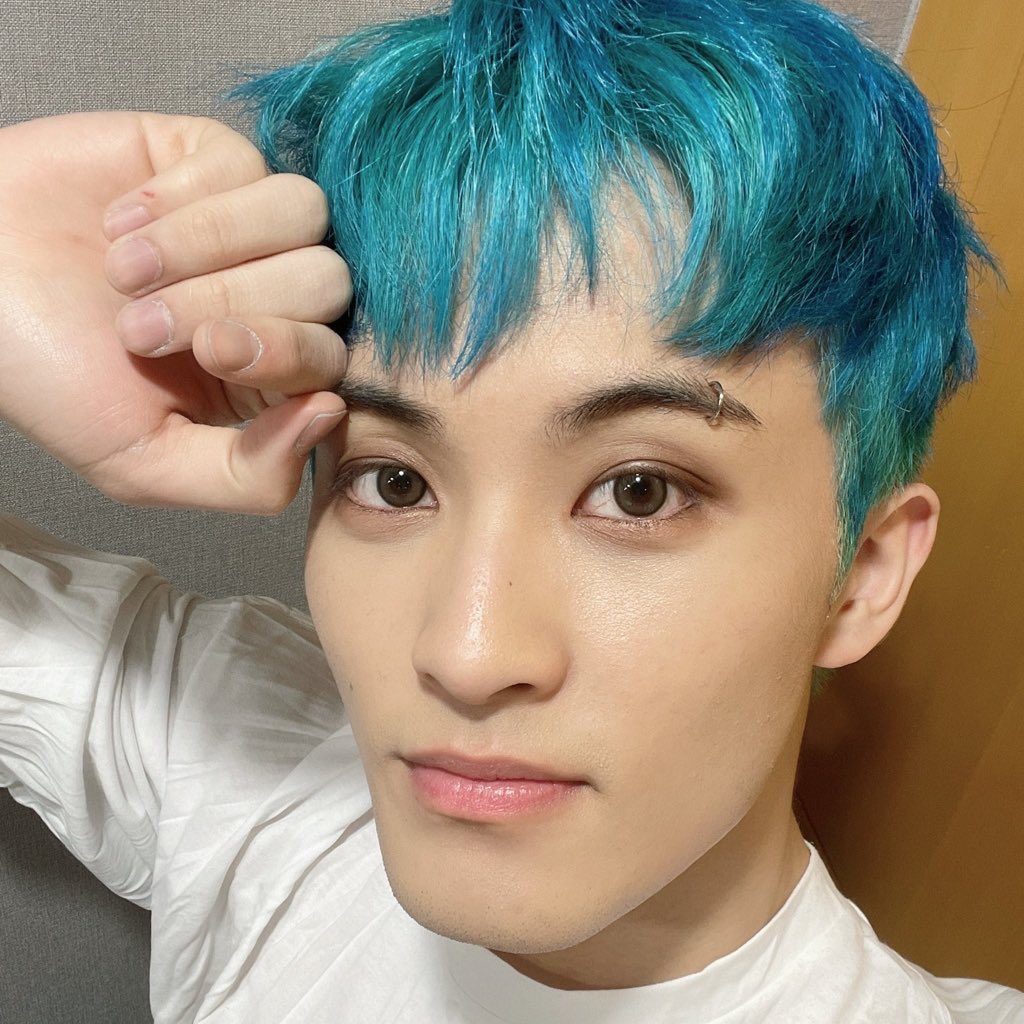 KAi (@kaiuuiu) on Twitter photo 