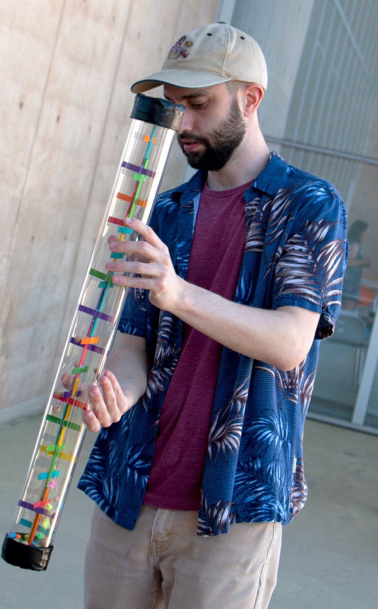 ✅ Blueberry pigmentation 
✅ Molecule separation 

This Saturday, April 9 at NC Science Expo, UNC scientists have prepared activities that are fun for the whole family. Very special thanks to professor Bo Li’s lab for giving us a sneak peek! Expo info: moreheadplanetarium.org/program/expo/ 🥼