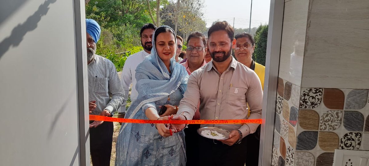 Swachh Chandigarh (@swachhchd) on Twitter photo Inauguration of Newly Constructed Toilet Block in Green Belt Sector 42 C and D by Mayor, Chandigarh in the presence of Area Councillor Sh. Jasbir Singh and RWAs. <a href="/SwachhBharatGov/">Swachh Bharat Urban</a> #SabKaPrayas #AmritMahotsav #MyCleanIndia #SwachhBharat #AzadiKaAmritMahotsav #swachhsurvekshan2022 Inauguration of Newly Constructed Toilet Block in Green Belt Sector 42 C and D by Mayor, Chandigarh in the presence of Area Councillor Sh. Jasbir Singh and RWAs. <a href="/SwachhBharatGov/">Swachh Bharat Urban</a> #SabKaPrayas #AmritMahotsav #MyCleanIndia #SwachhBharat #AzadiKaAmritMahotsav #swachhsurvekshan2022