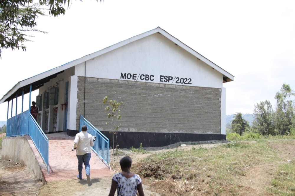EduMinKenya's tweet photo. EDUCATION Cabinet Secretary Prof. George Magoha has this afternoon commissioned CBC junior classroom at Nyondia Secondary school in Naivasha, Nakuru County.
#EducationReforms
#CBCInfrastructure https://t.co/UP0oZ08teQ