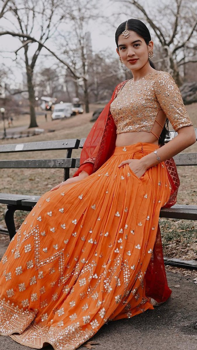 peppynite's tweet photo. Just explore something new for your mehndi. Choose the best outfits with https://t.co/31OV7qOIk8
https://t.co/PMM6zHHk3r
#designers #MehndiHaiRachneWaali #peppynite #loveaffair #weddingday https://t.co/raMF3XjgLK
