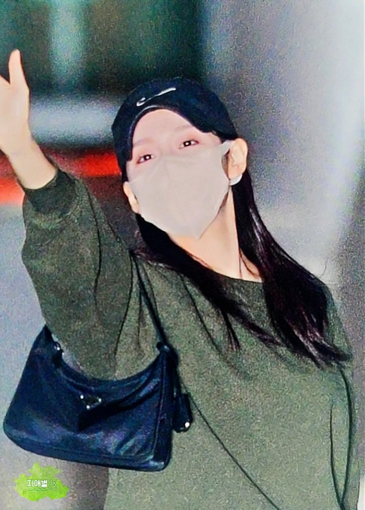 지애별💖 tweet media