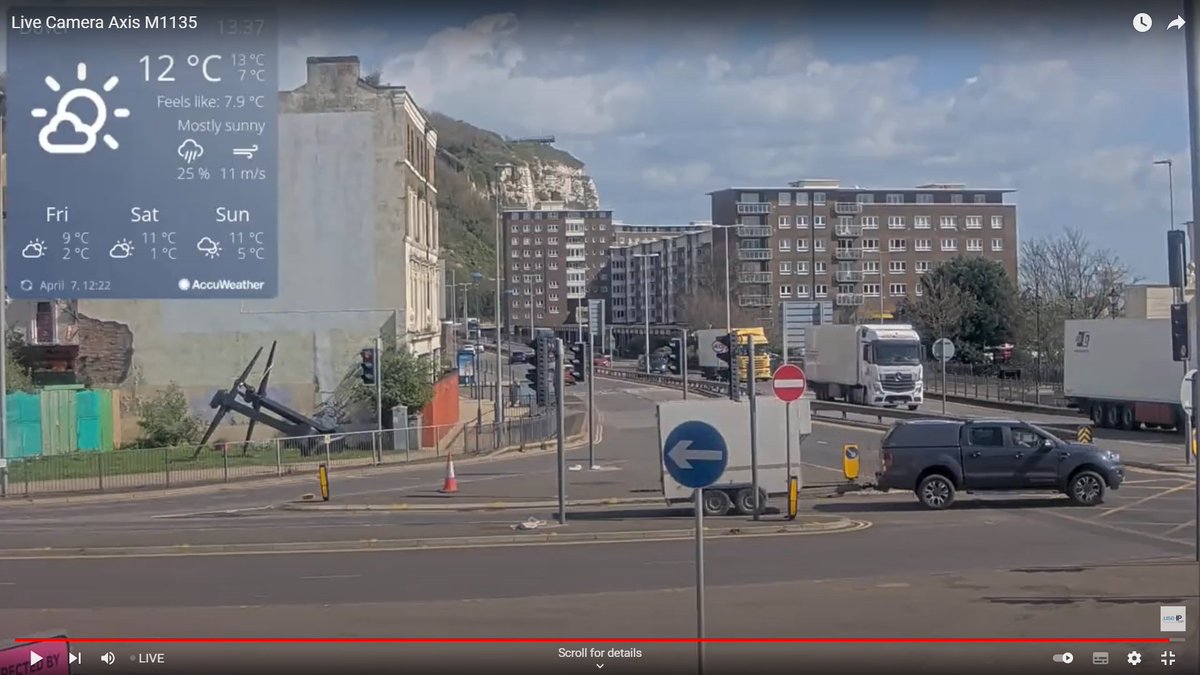 useIP's tweet photo. .@HighwaysSEAST @KentPoliceRoads @KentPoliceDover @KentHighways We have just witnessed first incident; grey pick-up with trailer went through the lights on a false green and was hit by the white TIR!! Surely you could at least cover the problem lights to prevent another/worse!? https://t.co/A6ZhAs2BdS